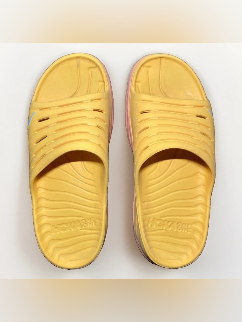 Hoka One One Ora Recovery Slide Amber Yellow/Shell Coral 1134527 AYSC Sz M 10 - Picture 3 of 5